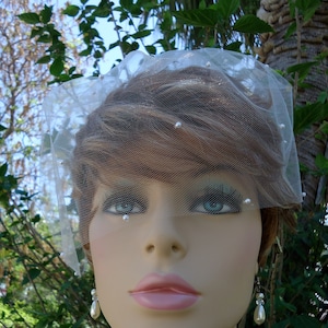 Birdcage Veil, Tulle Mini Veil, Bridal Veil, Wedding Veil, 9 Inch Veil, Scattered Pearl Veil, Bridal Accessory, H2024SP image 4