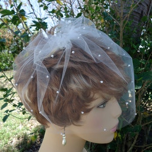 Birdcage Veil, Tulle Mini Veil, Bridal Veil, Wedding Veil, 9 Inch Veil, Scattered Pearl Veil, Bridal Accessory, H2024SP image 6