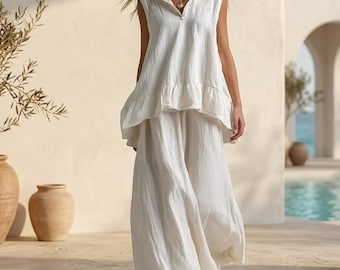 Experience pure comfort with our premium set. A minimalist, breathable, and chic ensemble perfect for luxury resort stays.