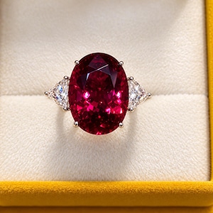 10CT Red Ruby Oval Cut Moissanite Engagement Ring With Side Triangular Trillion Cut Wedding Ring, Classic Vintage Style July Birthstone Ring