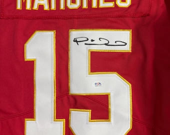 Patrick Mahomes Hand Signed Jersey Kansas City Chiefs PSA/DNA authentic autograph COA