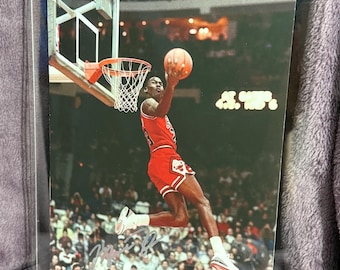 Michael Jordan Signed framed design photograph 8x10 Chicago Bulls photo PSA/DNA authentic autograph