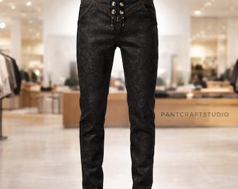 Pantalones góticos de cuero auténtico negro repujado para hombre, de talle alto y corte ajustado.