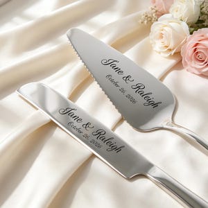 刻印入りケーキカットセット、結婚式の記念品、カスタムブライダルギフト