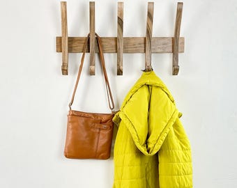 Appendiabiti in noce massello – Gancio da parete minimalista per l'ingresso in stile scandinavo