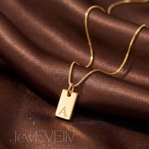 Minimalistiskt guldpläterat halsband i rostfritt stål med initialer, graverat hänge med initialer, liten fyrkantig kedja, eleganta smycken