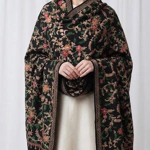 Chal de pashmina negro bordado / Chal floral de lujo de Cachemira