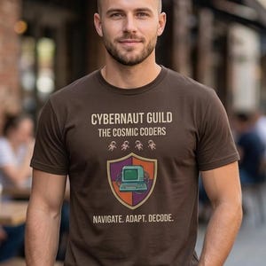 Cybernaut Guild Cosmic Coders T-Shirt, Retro-Computer-Astronauten-T-Shirt, Geschenk für ihn