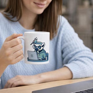 Lemur Programmer Mug with Budgie – Funny Coder Coffee Cup for Developers
