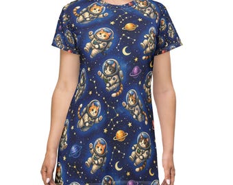 T-Shirt-Kleid mit Weltraumkatzen-Muster | Astronauten-Kätzchen-Galaxie-Print