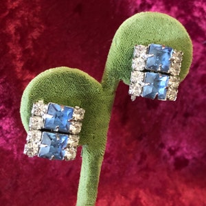 Vintage 1940’s Topaz Blue and Clear Rhinestone Earrings - Screw Backs