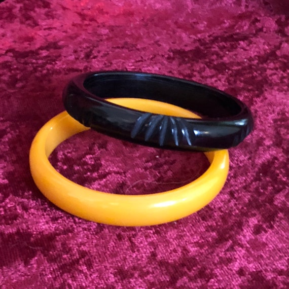 PAIR of Vintage 1930’s Bakelite Bangles, Egg Yolk… - image 1