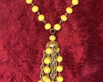 1960’s Vintage Yellow Glass Beaded Tassel Necklace