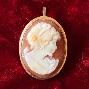 Victorian Cornelian 14k Gold Cameo - Hand Carved Silhouette Pendant Brooch