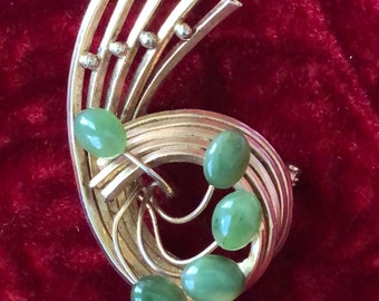 Vintage 1960's Jade and Gold-Tone Abstract Brooch - Mid-Century Styled Natural Stone Pin - see VIDEO