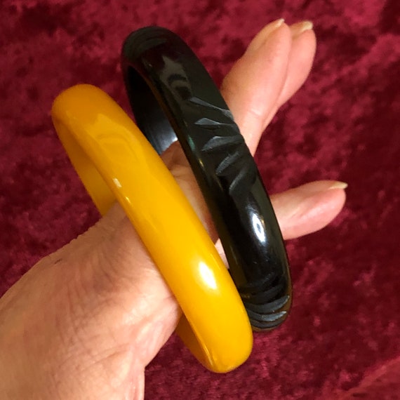 PAIR of Vintage 1930’s Bakelite Bangles, Egg Yolk… - image 2