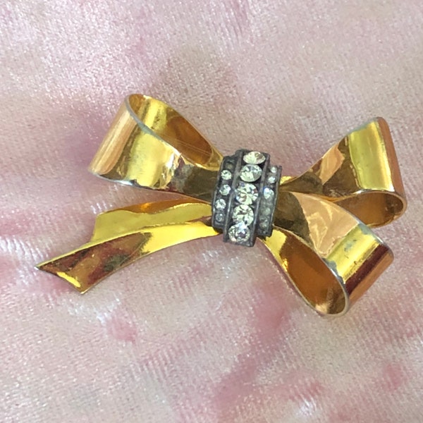 Vintage 1930's Coro Rose Gold Bow Brooch with Rhinestones - Crystal Gold-tone Pin SEE VIDEO