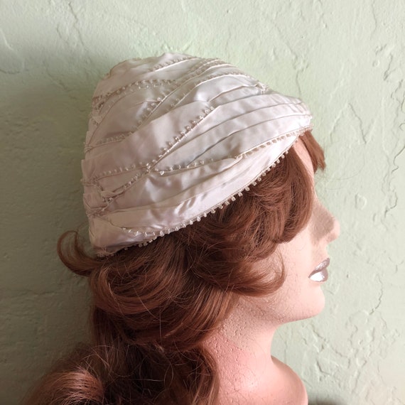 Vintage I Magnin & Company Ladies White Turban Ha… - image 2