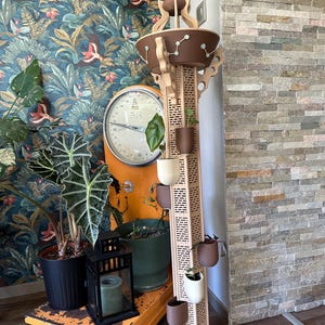 Tour à plantes inspirée d’une tour Sheikah | Support vertical pour plantes | Décoration gaming imprimée en 3D