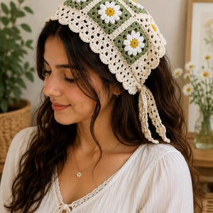 Daisy Granny Square Bandana Crochet Pattern, 3D Flower Head Scarf, Boho Crochet (Digital Download)