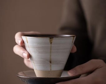 Juego de taza y platillo de cerámica artesanal, cerámica japonesa Wabi-Sabi, taza de minimalismo nórdico.