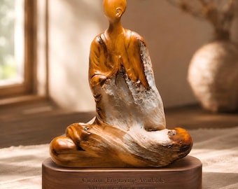 Escultura de meditación única en madera aromática, decoración zen personalizada grabada, regalo de arte en madera tallada a mano para ella, regalo espiritual único