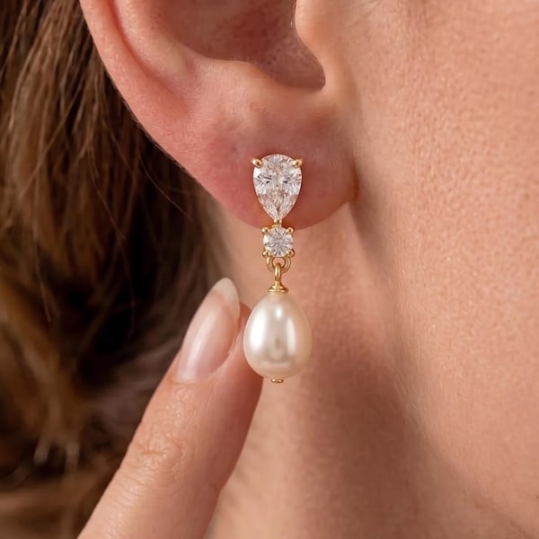 Moissanite Diamond Pearl Drop Earrings in 18kt Gold | Premium Teardrop Bridal Studs | Gold Detailing Jewelry | Minimalist Anniversary Gift