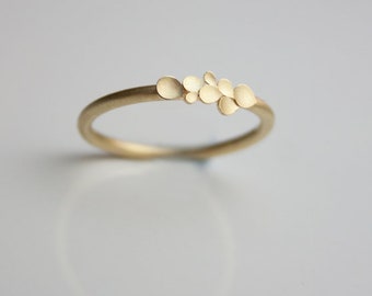 Dahlia 18k Gold Ring klassisch