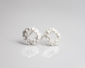 Couronne florale petites boucles d’oreilles en argent