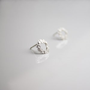 Floral wreath small Silver Earrings image 4