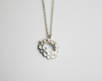 Floral wreath 925 silver small Necklace