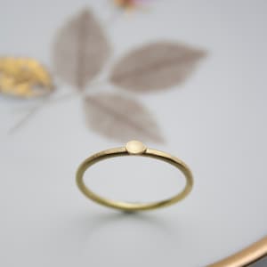 Dahlia one petal 18ct. yellow gold ring image 1