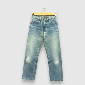 W27 Vintage Levis 501 Faded Light Wash Jeans, 90s Womens High Rise Pants, Levis Distressed Classics Denim, Levis Girlfriend Jeans Size 27x26