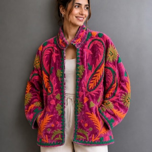 Giacca in velluto rosa ricamata a mano, stile Suzani floreale, cappotto artigianale boho