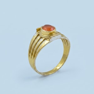 Naturlig karneol trippelbandsring, guldfärgad uttalandering med flera rader, orange ädelstensring med bezel, unik bohemisk jubileumspresent till henne