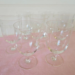 Vintage 8 Starburst Atomic Glasses Stemware Star Dust C. G. QUARTEX Water Goblets Set Lot Rocks Glass Lowball Cocktail MCM Barware