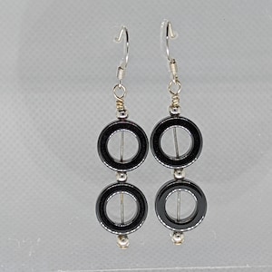 Dangling Circle Earrings