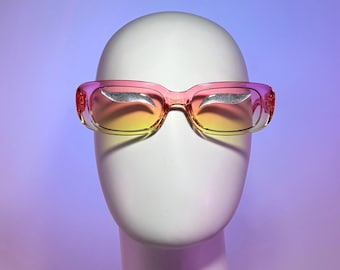 ¡FLICKZ! Gafas de sol con delineador instantáneo