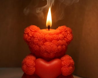 Decorative bear candle, made from environmentally friendly soy wax.