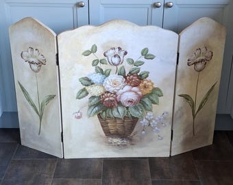 Vintage Floral Fire Screen - klappbarer Feuerschutz