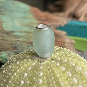 Sea glass jewelry-sea foam green sea glass bead