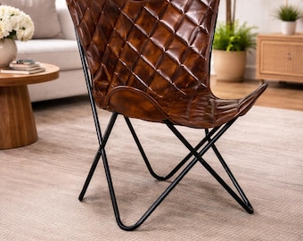 Brązowy skórzany fotel motylkowy – ręcznie robiony fotel akcentowy z koziej skóry, fotel wypoczynkowy w stylu Mid Century Modern, meble do salonu w stylu boho