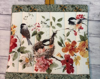 Single Bird Chickadee potholder, 8.25” homemade quilted