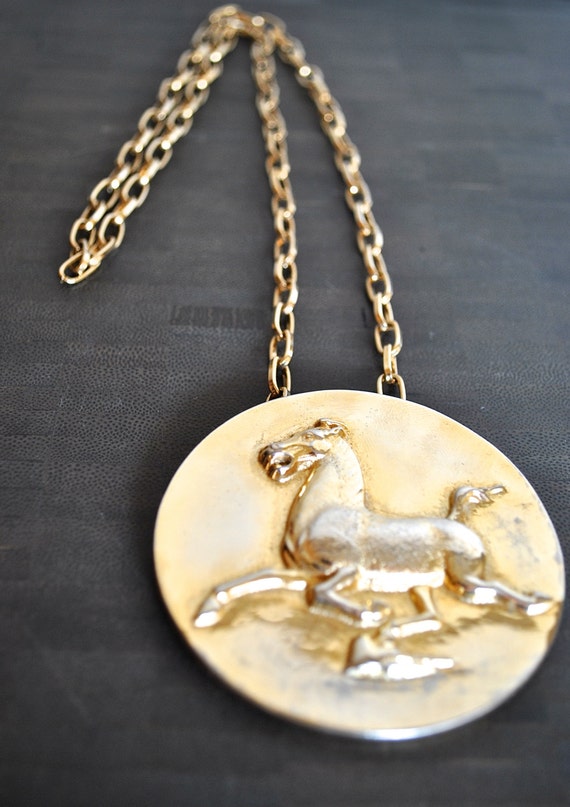 vintage necklace horse Gem