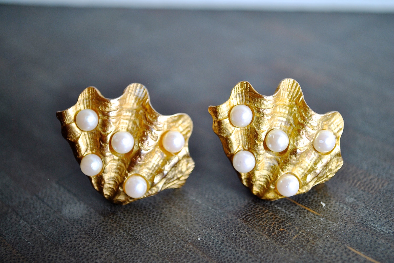 Broche Ancienne Plaqué Or Vintage – Grosse Perle Et Brillants – Bijou Rétro
