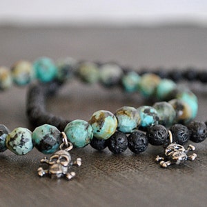 STRETCHY STERLING SILVER skull bracelet