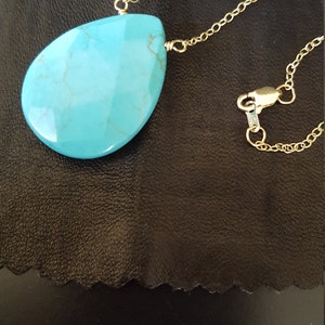 14 karat gold Natural torquoise necklace. image 3