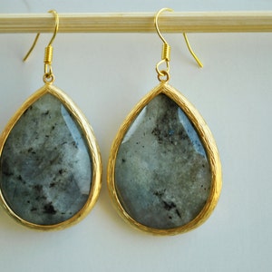 LABRADORITE GOLD earrings.
