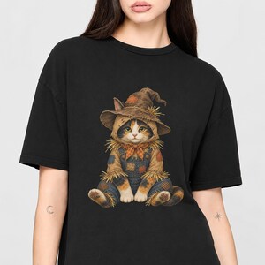 Vintage Scarecrow Cat Halloween Shirt, Cute Calico Cat Scarecrow Tee, Autumn Harvest Cat T-Shirt, Spooky Fall Graphic, Pumpkin Patch Gift