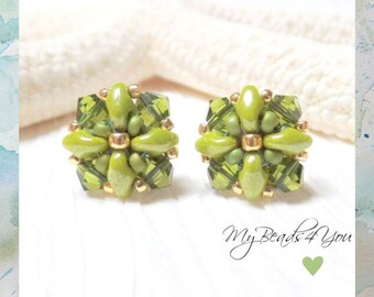 Green Seed Bead Crystal Earrings, Dainty Beaded Studs, Beadwork Jewelry, Stainless Steel Post